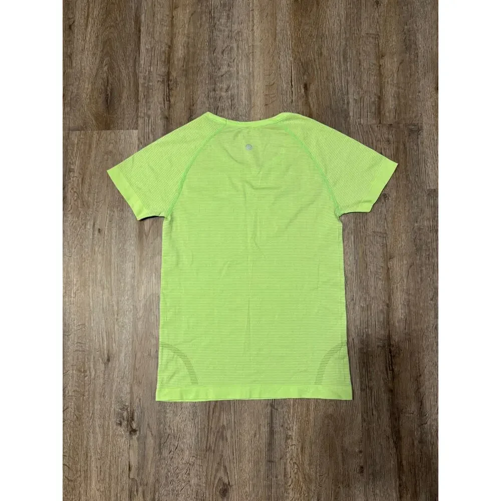 Lululemon Women's Swiftly Tech Short Sleeve Top Size 4